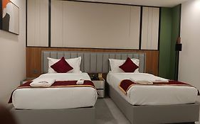 Hotel Svm Grand Bowenpally